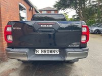 USED 2022 22 TOYOTA HI-LUX 2.8 D-4D Invincible X Pickup Double Cab 4dr Diesel Auto 4WD Euro 6 (s/s) (204 ps) 