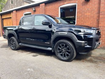 2022 TOYOTA HI-LUX 2.8 D-4D Invincible X Pickup Double Cab 4dr Diesel Auto 4WD Euro 6 (s/s) (204 ps) &pound;28750.00