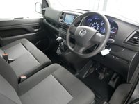 USED 2023 72 VAUXHALL VIVARO 2700 1.5 TURBO D 120 BHP SWB PRO EDITION 6 DOOR 2023 YEAR | SAT NAV | AIR CON | 6 DOORS
