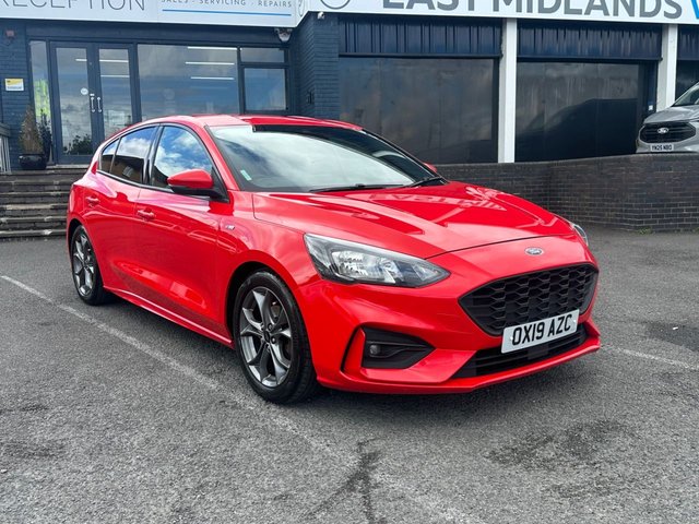 View our Ford Focus 1.0T EcoBoost ST-Line Hatchback 5dr Petrol Manual Euro 6 (s/s) (125 ps)