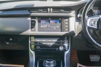 USED 2018 18 JAGUAR XF 2.0i R-Sport Saloon 4dr Petrol Auto Euro 6 (s/s) (250 ps) 