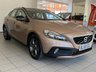 USED 2015 65 VOLVO V40 CROSS COUNTRY 2.0 D2 SE Nav Hatchback 5dr Diesel Manual Euro 6 (s/s) (120 ps) FSH + Nav + 12m MOT