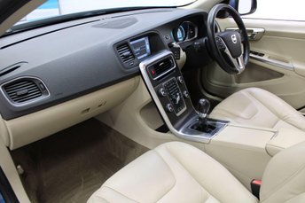 View our VOLVO V60