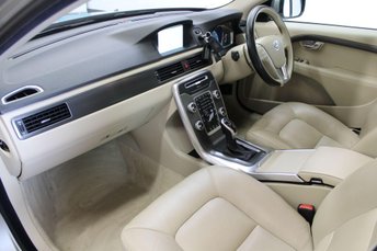 View our VOLVO XC70