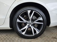 USED 2020 69 VOLVO V60 2.0h T8 Twin Engine 11.6kWh R-Design Plus Estate 5dr Petrol Plug-in Hybrid Auto AWD Euro 6 (s/s) (390 ps) 