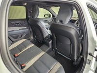 USED 2020 69 VOLVO V60 2.0h T8 Twin Engine 11.6kWh R-Design Plus Estate 5dr Petrol Plug-in Hybrid Auto AWD Euro 6 (s/s) (390 ps) 