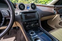 USED 2012 61 JAGUAR XJ JAGUAR XJ L 5.0 PETROL AUTO IMMACULATELY PRESENTED LEFT HAND DRIVE LONG WHEEL BASE IDEAL FOR OVERSEAS PROPERTY OWNERS LUXURIOUSLY APPOINTED THROUGHOUT