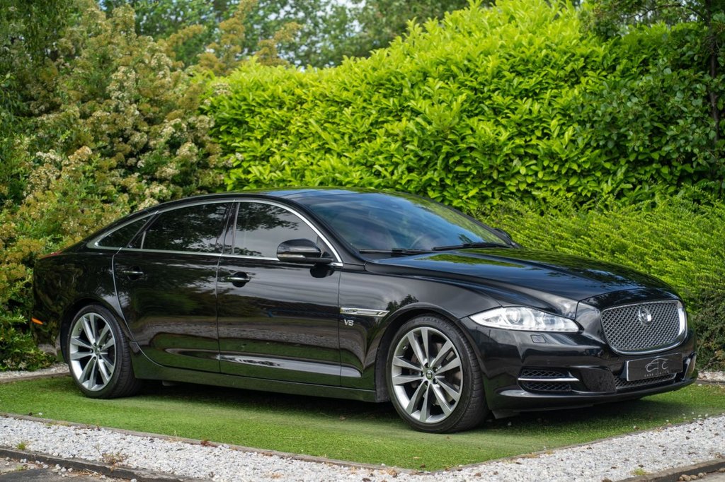 USED 2012 61 JAGUAR XJ JAGUAR XJ L 5.0 PETROL AUTO IMMACULATELY PRESENTED LEFT HAND DRIVE LONG WHEEL BASE IDEAL FOR OVERSEAS PROPERTY OWNERS LUXURIOUSLY APPOINTED THROUGHOUT