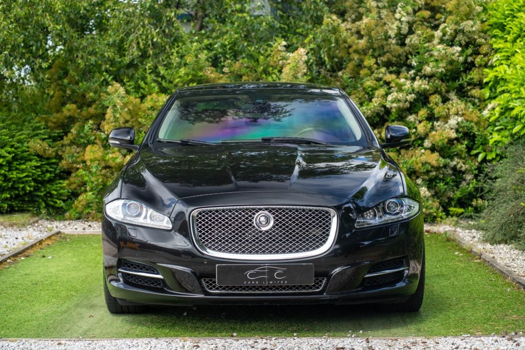 USED 2012 61 JAGUAR XJ JAGUAR XJ L 5.0 PETROL AUTO IMMACULATELY PRESENTED LEFT HAND DRIVE LONG WHEEL BASE IDEAL FOR OVERSEAS PROPERTY OWNERS LUXURIOUSLY APPOINTED THROUGHOUT