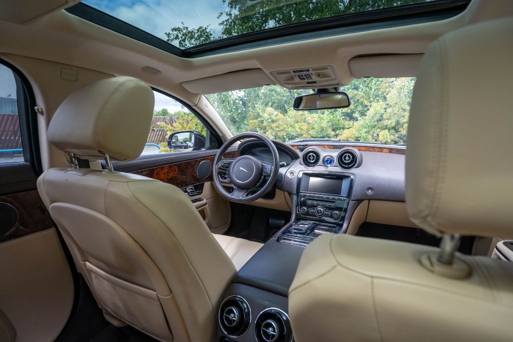 USED 2012 61 JAGUAR XJ JAGUAR XJ L 5.0 PETROL AUTO IMMACULATELY PRESENTED LEFT HAND DRIVE LONG WHEEL BASE IDEAL FOR OVERSEAS PROPERTY OWNERS LUXURIOUSLY APPOINTED THROUGHOUT