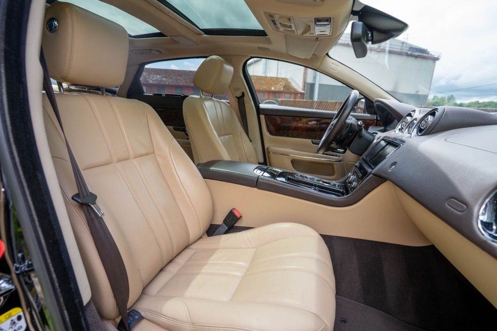 USED 2012 61 JAGUAR XJ JAGUAR XJ L 5.0 PETROL AUTO IMMACULATELY PRESENTED LEFT HAND DRIVE LONG WHEEL BASE IDEAL FOR OVERSEAS PROPERTY OWNERS LUXURIOUSLY APPOINTED THROUGHOUT