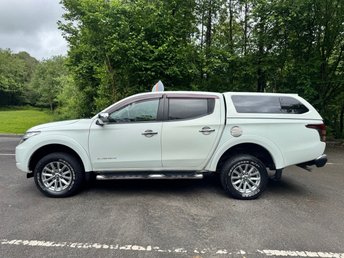 View our MITSUBISHI L200