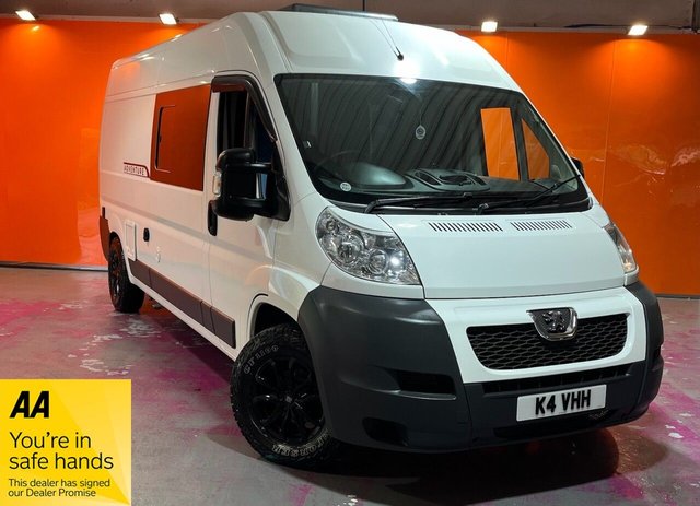 View our PEUGEOT BOXER