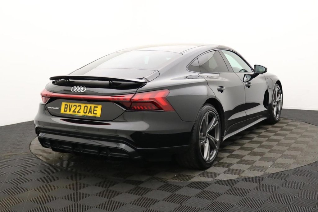 USED 2022 22 AUDI E-TRON GT 93.4kWh Saloon 4dr Electric Auto quattro (476 ps) Pan Roof, Car Play, Sat Nav