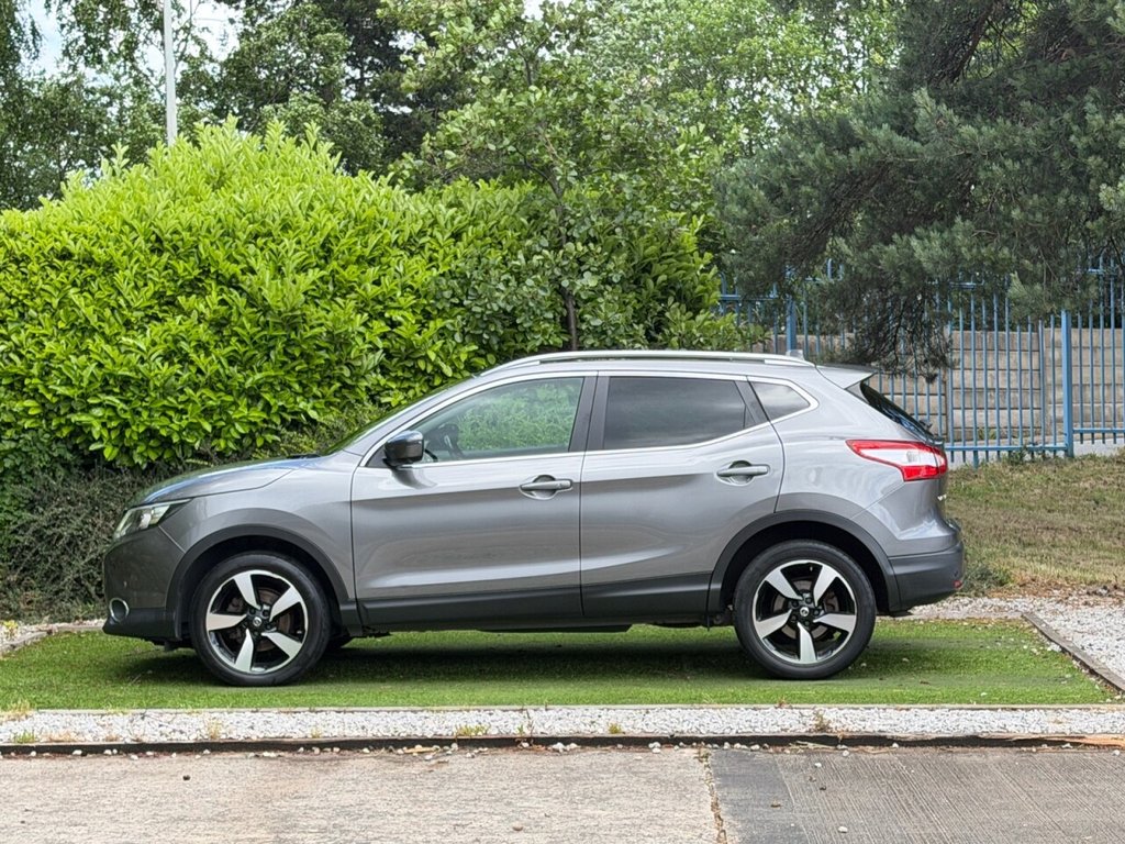 USED 2016 66 NISSAN QASHQAI 1.5 dCi N-Connecta SUV 5dr Diesel Manual 2WD Euro 6 (s/s) (110 ps) PAN ROOF, SATNAV, 360 CAMS