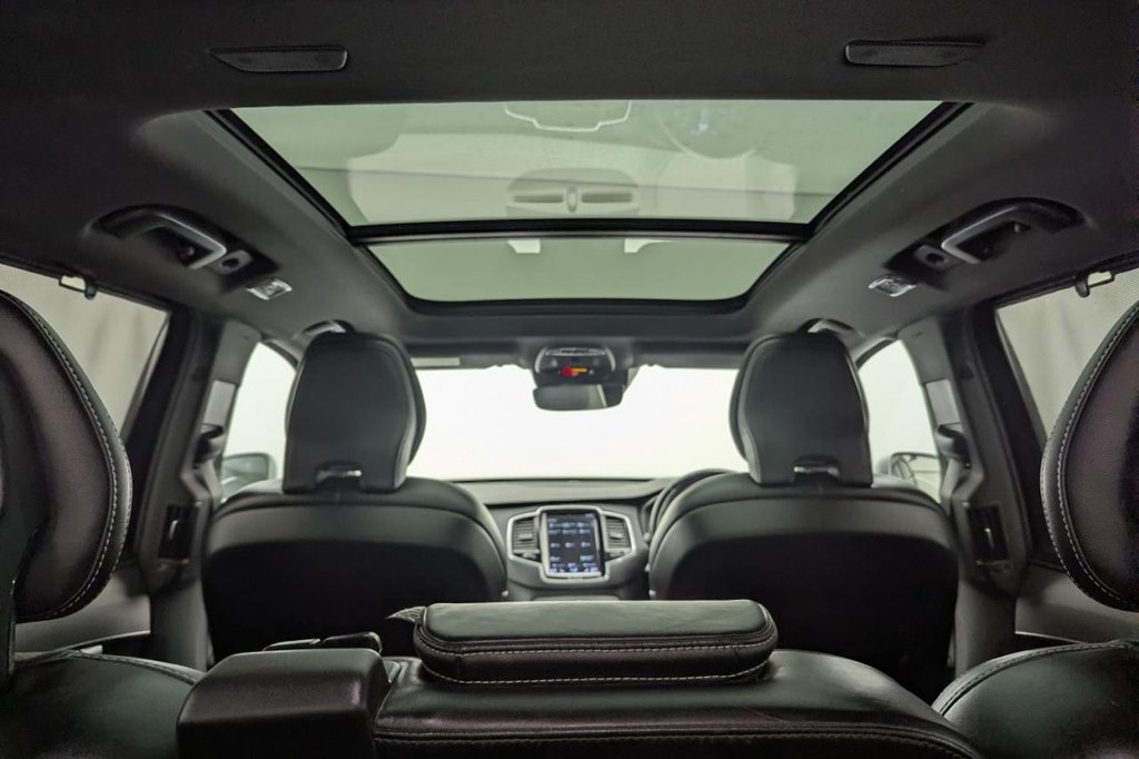 USED 2019 68 VOLVO XC90 2.0 D5 PowerPulse R-Design SUV 5dr Diesel Auto 4WD Euro 6 (s/s) (235 ps) **&pound;6,045 Of Optional Extras**