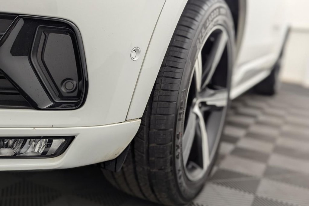 USED 2019 68 VOLVO XC90 2.0 D5 PowerPulse R-Design SUV 5dr Diesel Auto 4WD Euro 6 (s/s) (235 ps) **&pound;6,045 Of Optional Extras**