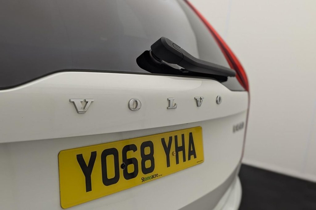 USED 2019 68 VOLVO XC90 2.0 D5 PowerPulse R-Design SUV 5dr Diesel Auto 4WD Euro 6 (s/s) (235 ps) **&pound;6,045 Of Optional Extras**