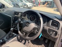 USED 2018 68 VOLKSWAGEN GOLF 1.6 TDI SE Nav Hatchback 5dr Diesel DSG Euro 6 (s/s) (115 ps) 