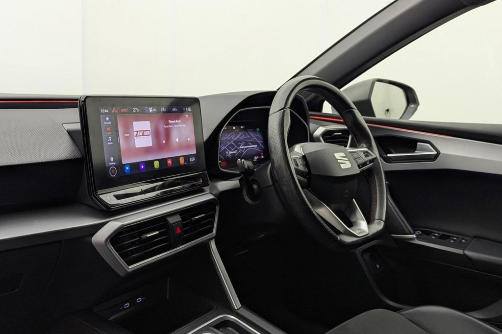 USED 2021 21 SEAT LEON 1.4 eHybrid 12.8kWh FR Sport Hatchback 5dr Petrol Plug-in Hybrid DSG Euro 6 (s/s) (204 ps) Car Play, Sat Nav, 18"Alloys