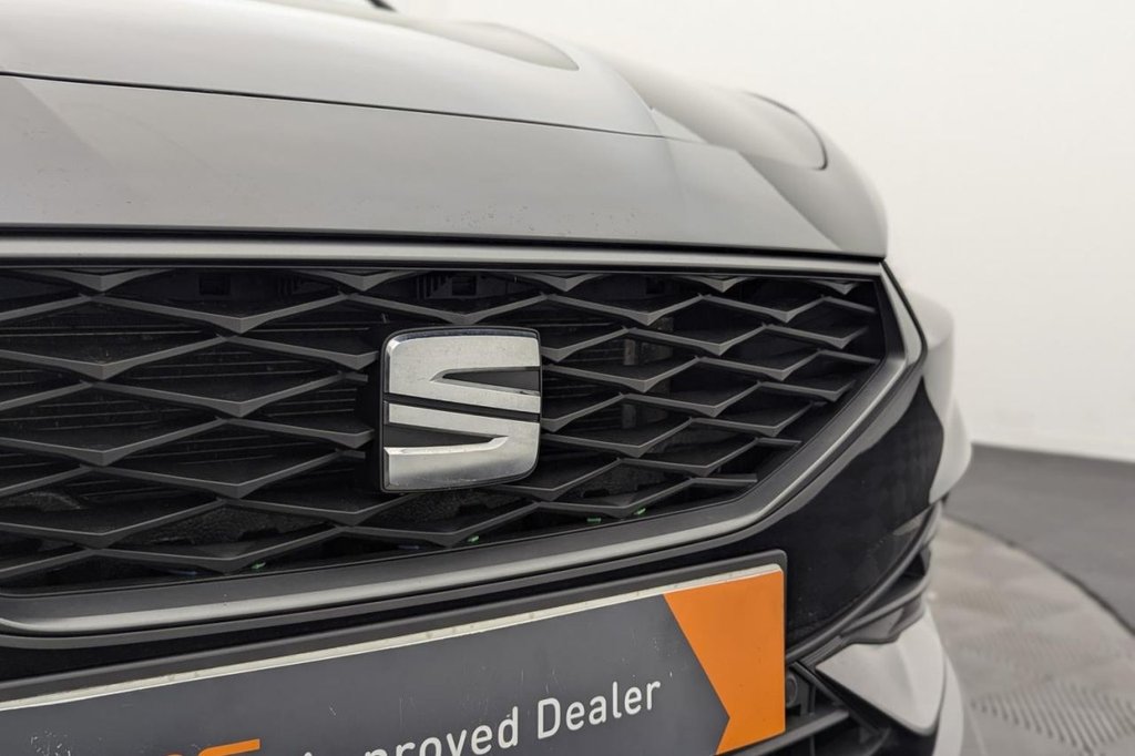 USED 2021 21 SEAT LEON 1.4 eHybrid 12.8kWh FR Sport Hatchback 5dr Petrol Plug-in Hybrid DSG Euro 6 (s/s) (204 ps) Car Play, Sat Nav, 18"Alloys