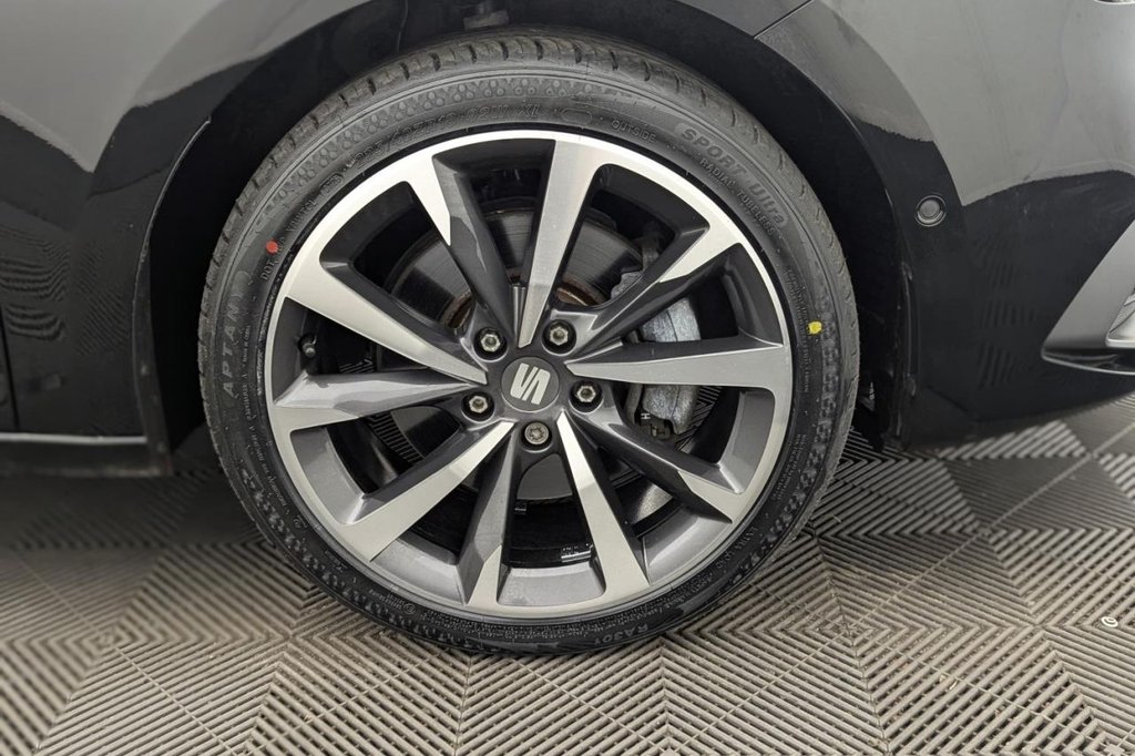 USED 2021 21 SEAT LEON 1.4 eHybrid 12.8kWh FR Sport Hatchback 5dr Petrol Plug-in Hybrid DSG Euro 6 (s/s) (204 ps) Car Play, Sat Nav, 18"Alloys