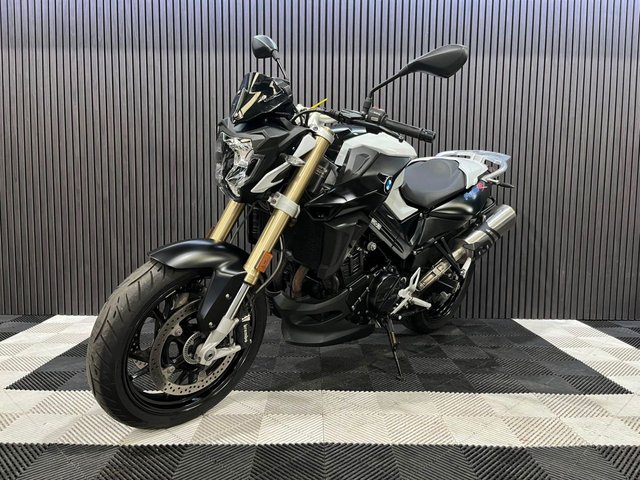 View our BMW F 800 R