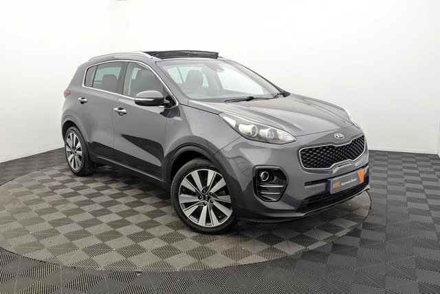 2017 67 KIA SPORTAGE 1.7 CRDi 3 SUV 5dr Diesel Manual Euro 6 (s/s) (114 bhp) Pan Roof, Sat Nav, Car Play