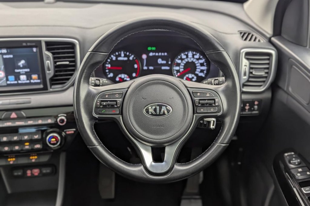 USED 2017 67 KIA SPORTAGE 1.7 CRDi 3 SUV 5dr Diesel Manual Euro 6 (s/s) (114 bhp) Pan Roof, Sat Nav, Car Play