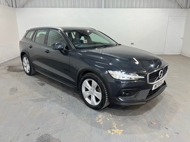 View our VOLVO V60 CROSS COUNTRY