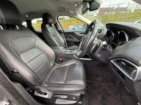 USED 2018 T JAGUAR F-PACE 2.0 D240 R-Sport SUV 5dr Diesel Auto AWD Euro 6 (s/s) (240 ps) *** FSH INC TIMING CHAIN - SATNAV - HEATED LEATHER SEATS ***