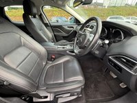 USED 2018 T JAGUAR F-PACE 2.0 D240 R-Sport SUV 5dr Diesel Auto AWD Euro 6 (s/s) (240 ps) *** FSH INC TIMING CHAIN - SATNAV - HEATED LEATHER SEATS ***