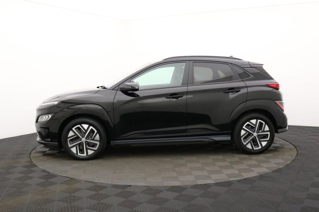 USED 2021 21 HYUNDAI KONA 64kWh Premium SUV 5dr Electric Auto (10.5kW Charger) (204 ps) Sat Nav, Keyless, Rear Camera