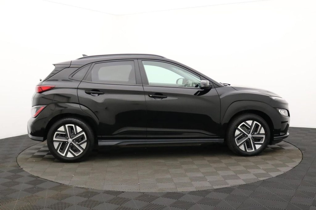 USED 2021 21 HYUNDAI KONA 64kWh Premium SUV 5dr Electric Auto (10.5kW Charger) (204 ps) Sat Nav, Keyless, Rear Camera