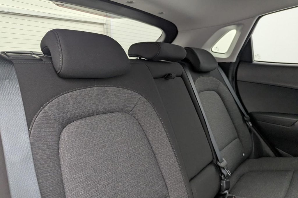 USED 2021 21 HYUNDAI KONA 64kWh Premium SUV 5dr Electric Auto (10.5kW Charger) (204 ps) Sat Nav, Keyless, Rear Camera