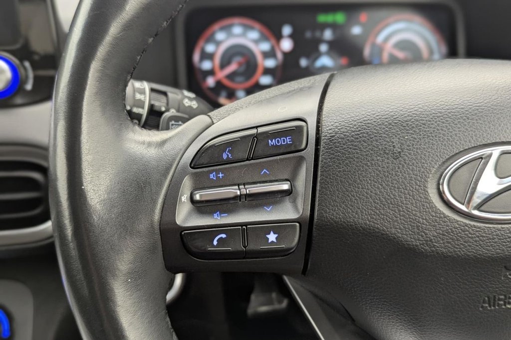 USED 2021 21 HYUNDAI KONA 64kWh Premium SUV 5dr Electric Auto (10.5kW Charger) (204 ps) Sat Nav, Keyless, Rear Camera