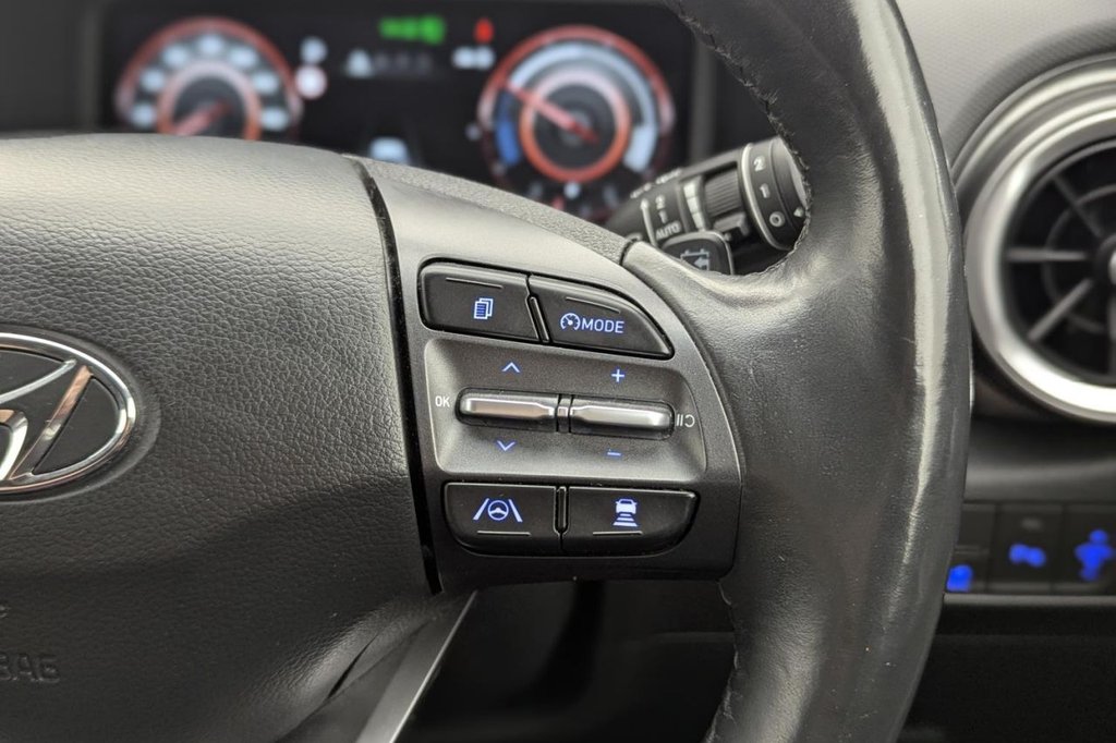 USED 2021 21 HYUNDAI KONA 64kWh Premium SUV 5dr Electric Auto (10.5kW Charger) (204 ps) Sat Nav, Keyless, Rear Camera