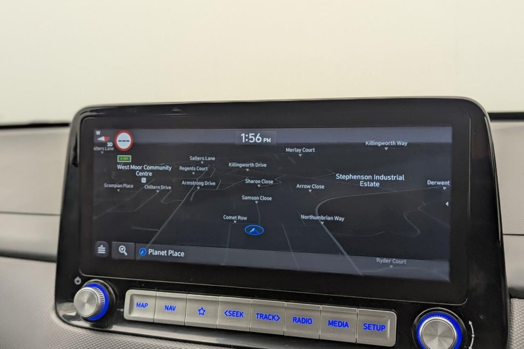 USED 2021 21 HYUNDAI KONA 64kWh Premium SUV 5dr Electric Auto (10.5kW Charger) (204 ps) Sat Nav, Keyless, Rear Camera