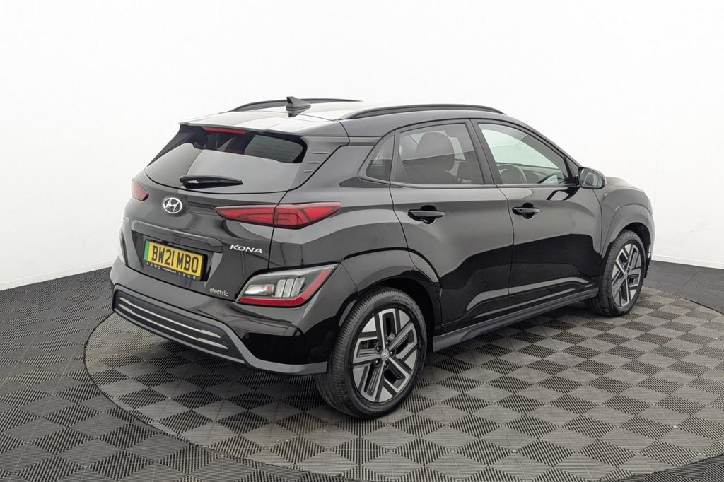 USED 2021 21 HYUNDAI KONA 64kWh Premium SUV 5dr Electric Auto (10.5kW Charger) (204 ps) Sat Nav, Keyless, Rear Camera