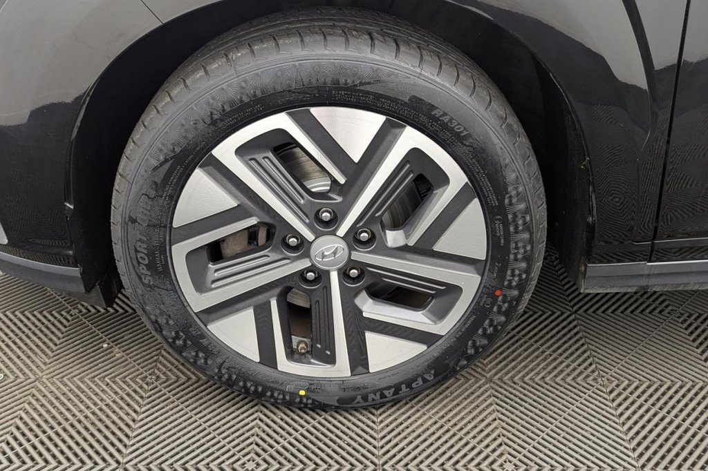 USED 2021 21 HYUNDAI KONA 64kWh Premium SUV 5dr Electric Auto (10.5kW Charger) (204 ps) Sat Nav, Keyless, Rear Camera