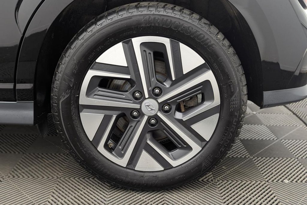 USED 2021 21 HYUNDAI KONA 64kWh Premium SUV 5dr Electric Auto (10.5kW Charger) (204 ps) Sat Nav, Keyless, Rear Camera