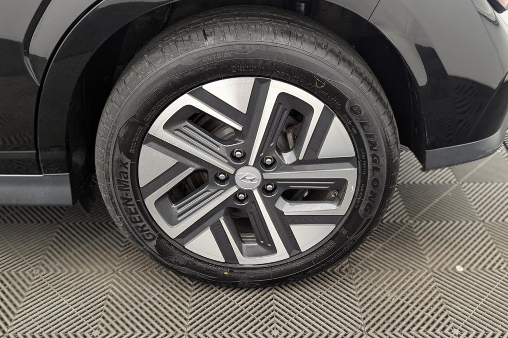 USED 2021 21 HYUNDAI KONA 64kWh Premium SUV 5dr Electric Auto (10.5kW Charger) (204 ps) Sat Nav, Keyless, Rear Camera