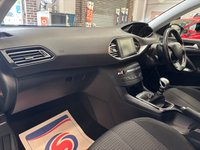 USED 2019 19 PEUGEOT 308 SW 1.5 BlueHDi Active Estate 5 Door Diesel Manual Blue Euro 6 1 Former Keeper DAB RADIO+BLUETOOTH+USB POINT