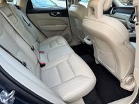 USED 2018 67 VOLVO XC60 2.0 D4 Momentum SUV 5dr Diesel Auto AWD Euro 6 (s/s) (190 ps) PanRoof/AppleCarP/FullVolvHist