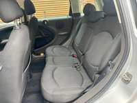 USED 2012 62 MINI COUNTRYMAN 1.6 Cooper D SUV 5dr Diesel Manual Euro 5 (s/s) (112 ps) Spec check when new: Folding Exterior Mirrors, Electric, Darkened Rear Glass, Multi-function for Steering Wheel - opt extras total &pound;3105 . Full service history with first 5 done at main agent. Looks and drives superb.