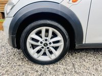 USED 2012 62 MINI COUNTRYMAN 1.6 Cooper D SUV 5dr Diesel Manual Euro 5 (s/s) (112 ps) Spec check when new: Folding Exterior Mirrors, Electric, Darkened Rear Glass, Multi-function for Steering Wheel - opt extras total &pound;3105 . Full service history with first 5 done at main agent. Looks and drives superb.