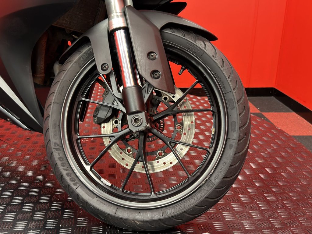 USED 2016 16 YAMAHA R125 TRADE BIKES AT TRADE PRICES AFTERMARKET EXHAUST