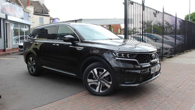 View our KIA SORENTO