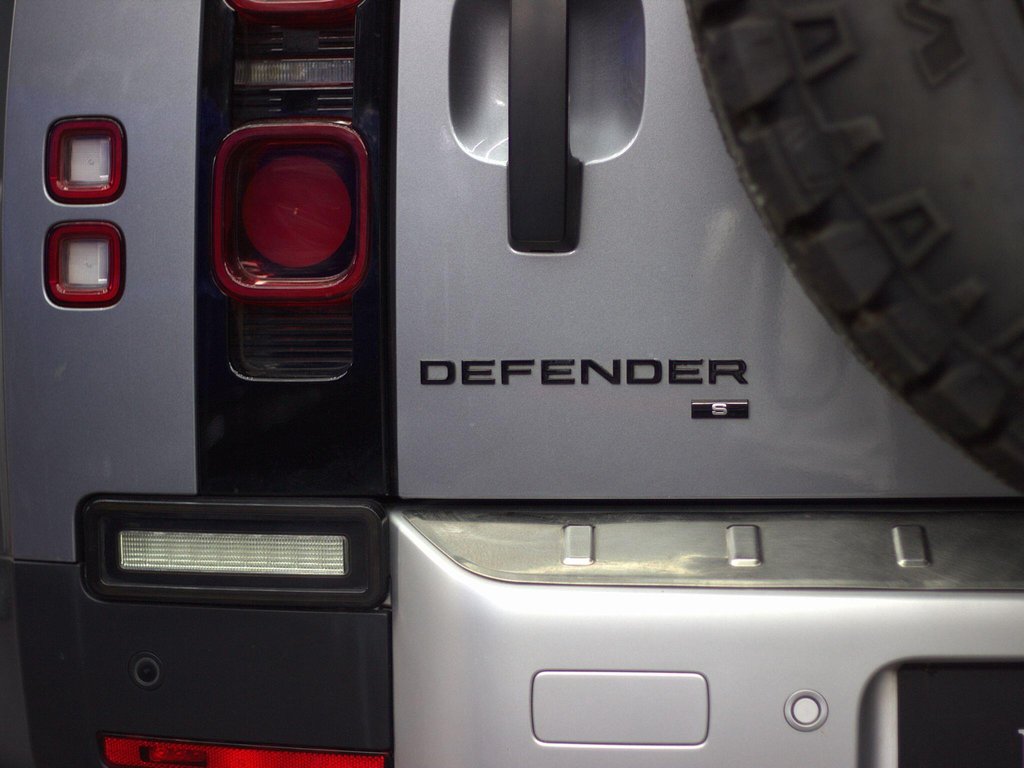 USED 2020 70 LAND ROVER DEFENDER 110 2.0 SD4 S Auto 4WD Euro 6 (s/s) 5dr 1 Owner