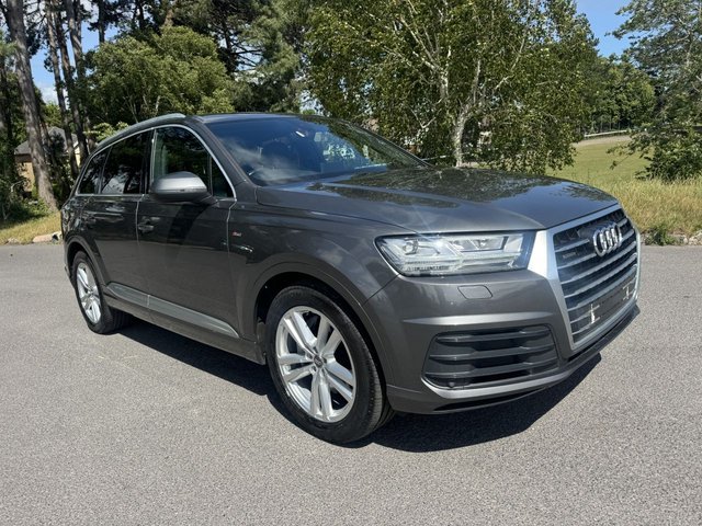 View our Audi Q7 range